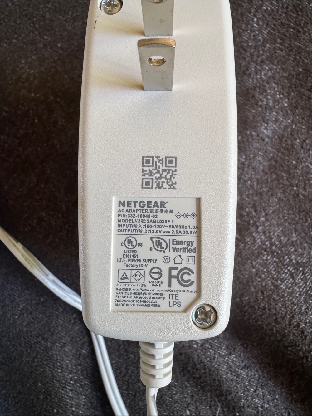 NETGEAR Orbi WiFi Router - White/Silver - Picture 4 of 4